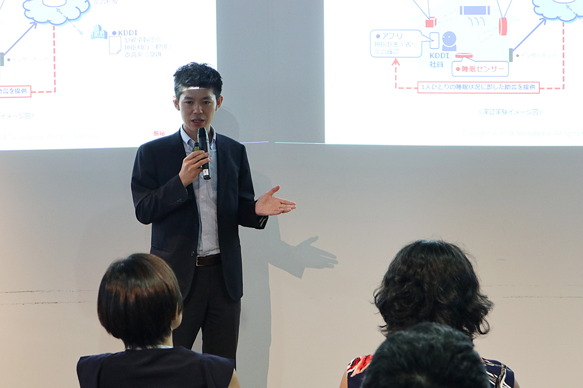 Takanori Kobayashi, the CEO of SleepTech startup Neurospace Co., Ltd, speaking at addlight Inc.'s event, Mirai Salon #7.